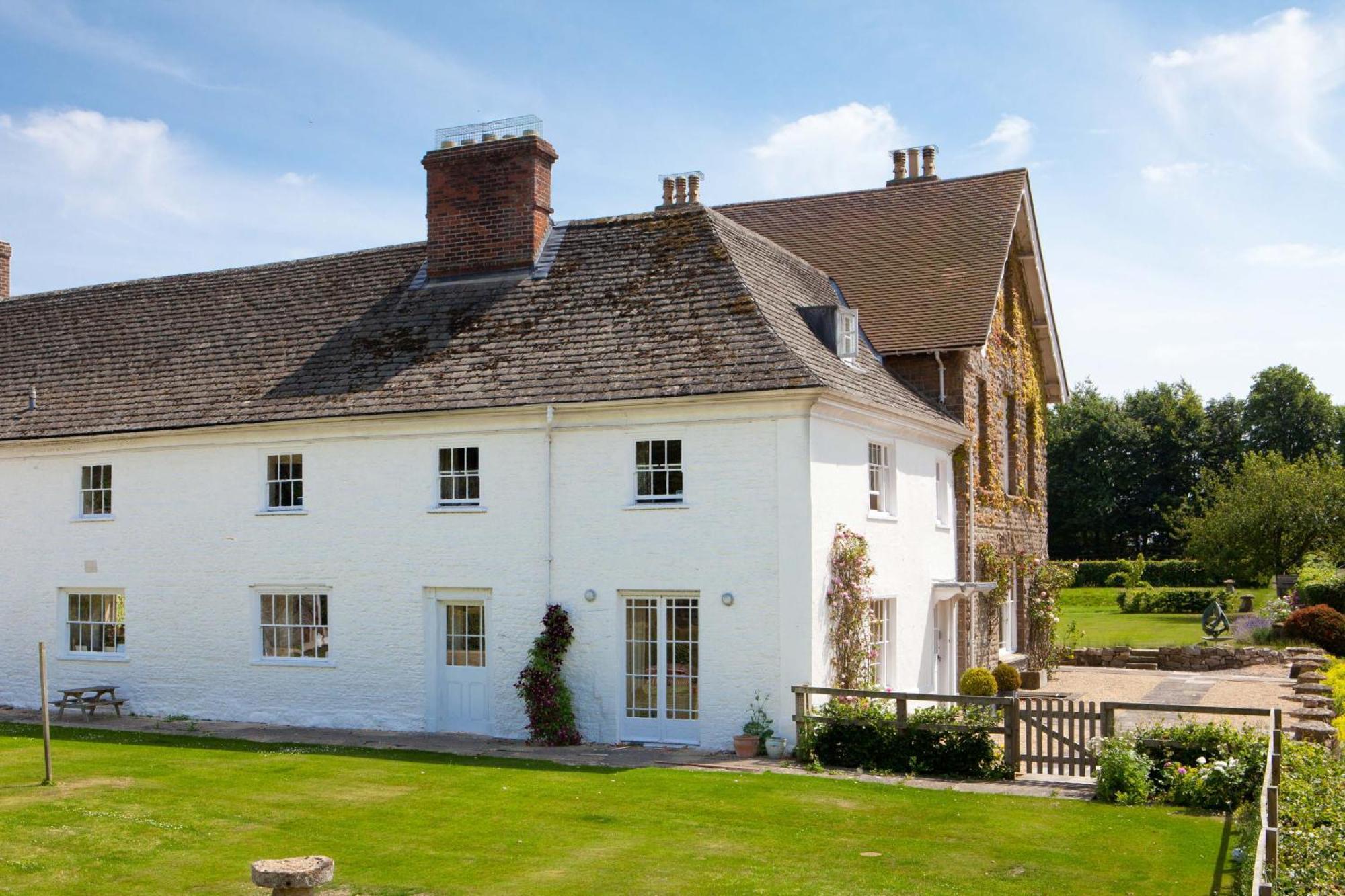 Overtown Manor Bed And Breakfast スウィンドン エクステリア 写真