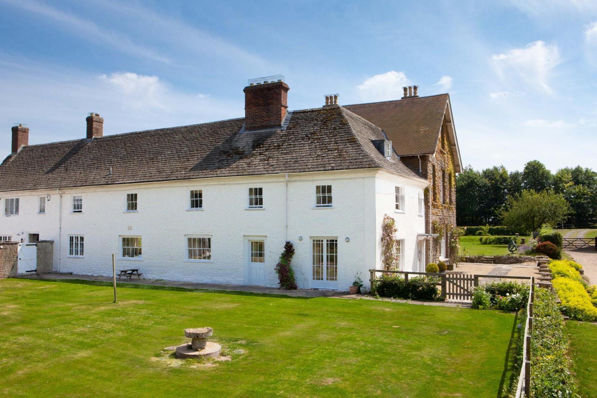 Overtown Manor Bed And Breakfast スウィンドン エクステリア 写真
